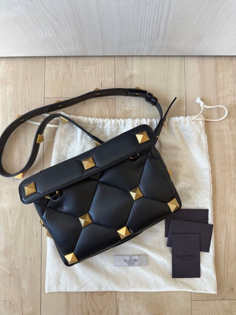 user_1d3747c8【新品】　Valentino レザーバッグ