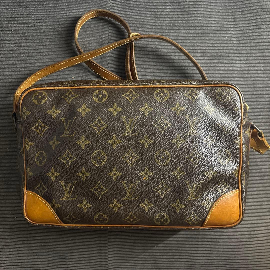 LOUIS VUITTON トロカデロ 30 モノグラム ショルダーバッグ