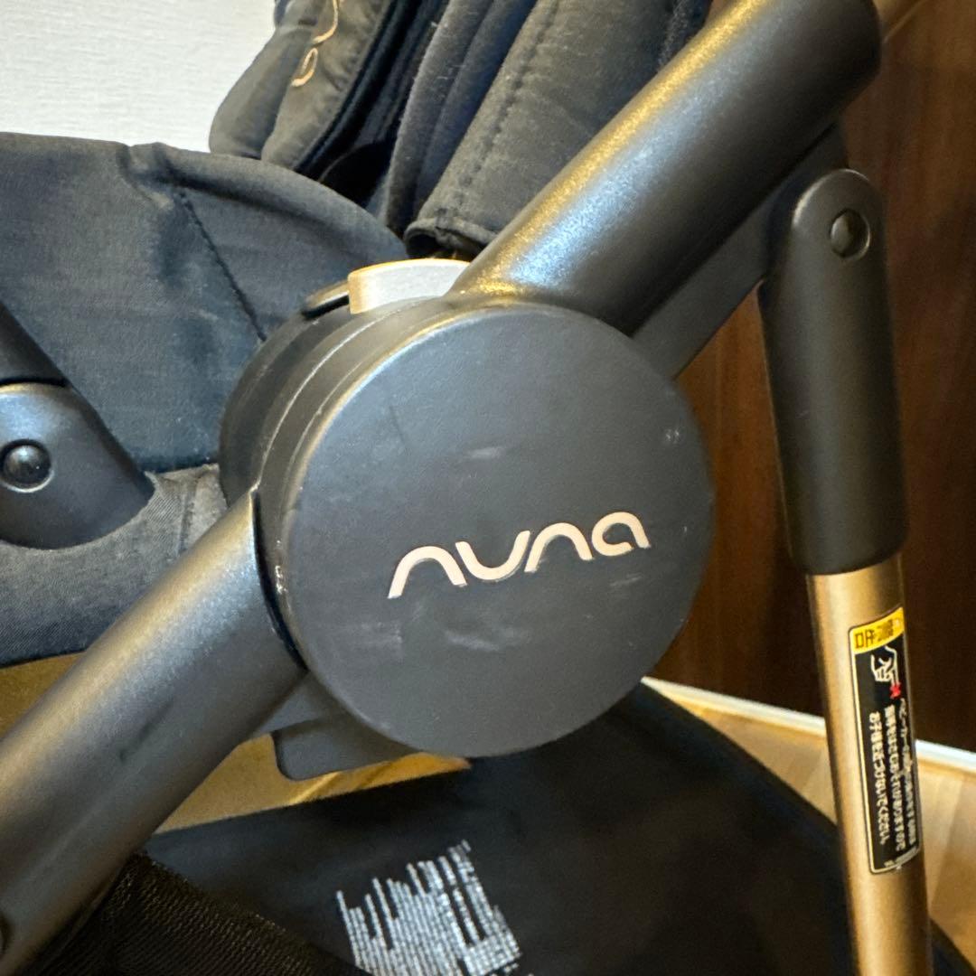 2025年製nuna ixxa next リベテットローズ　ベビーカー