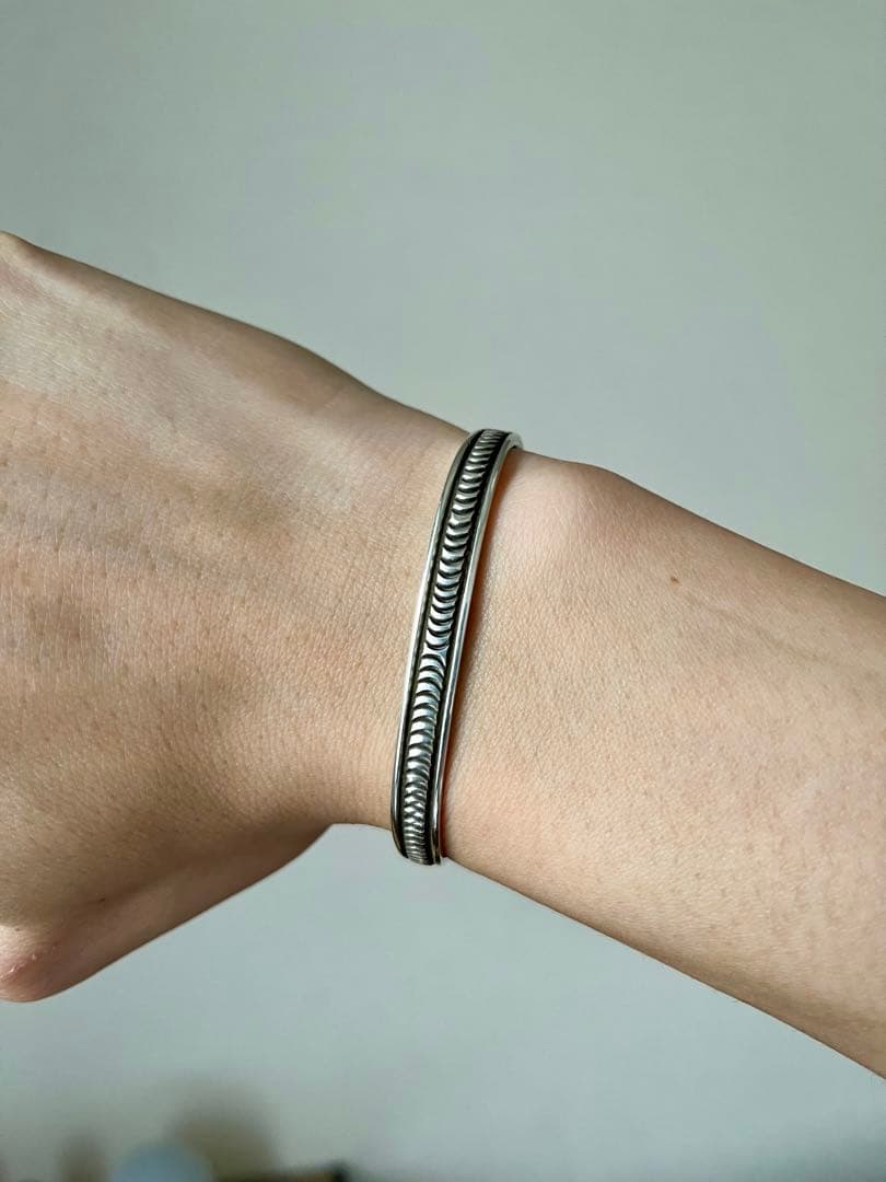 ブルースモーガン シルバーバングル インディアンジュエリー ナバホ　ブレスレット