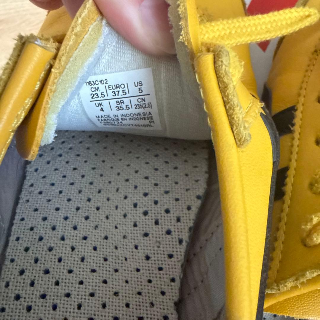Onitsuka Tiger イエロースニーカー