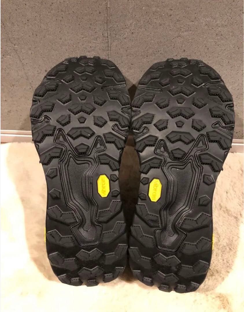 靴 New Balance Fresh Foam X Hierro v9