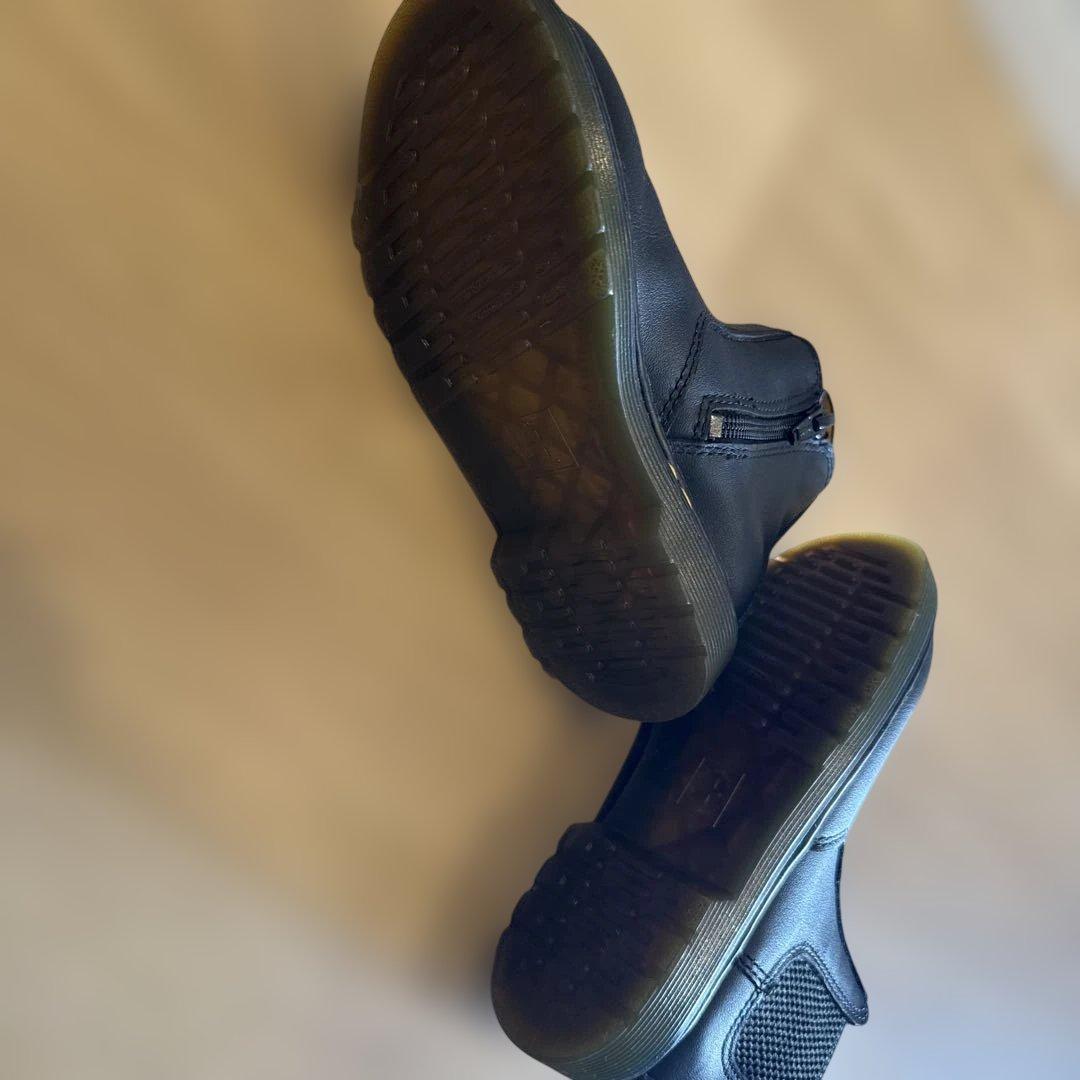 Dr. Martinsブーツ　ほぼ新品同様17〜17.5㎝