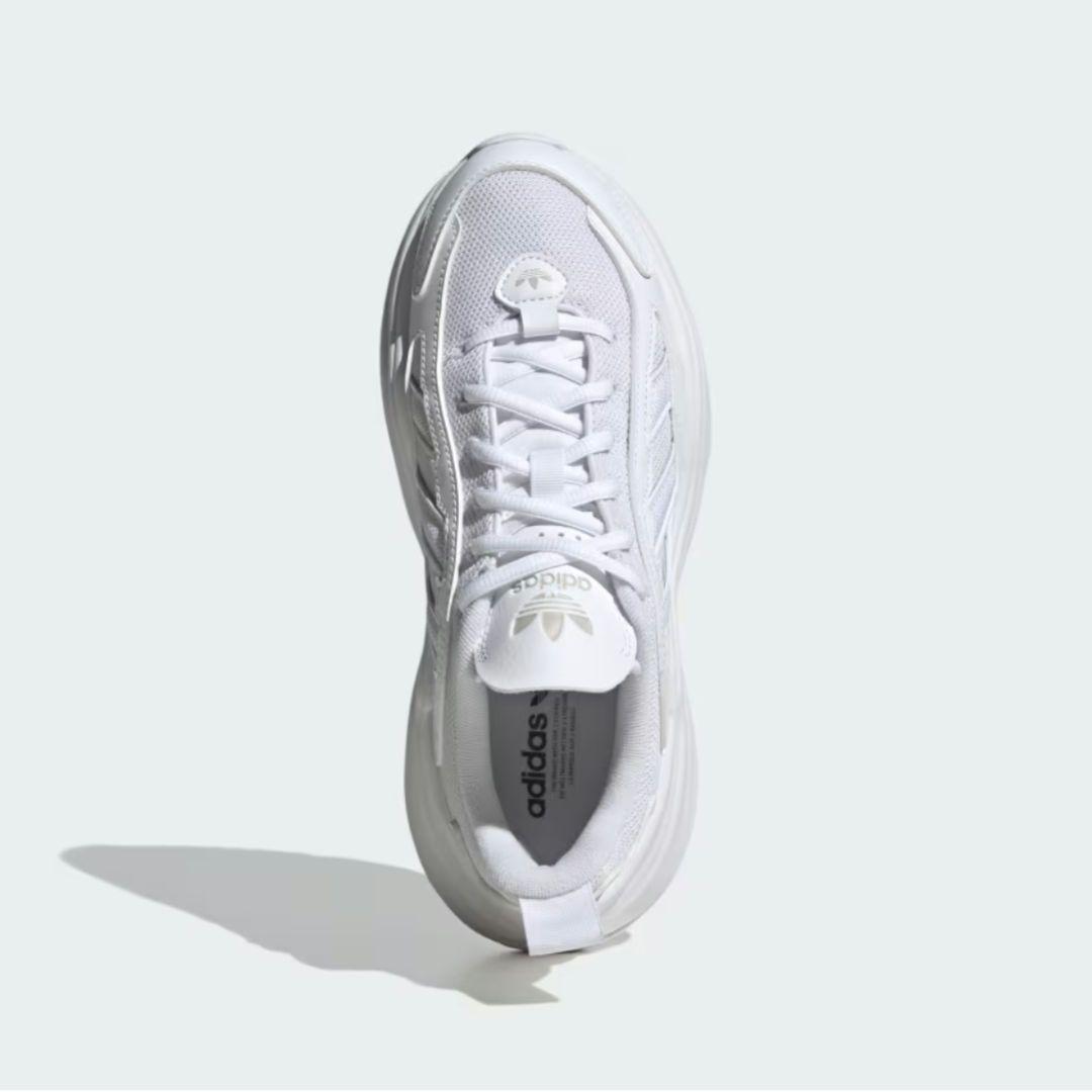 新品未使用　adidas OZGAIA W 24.0cm ホワイト