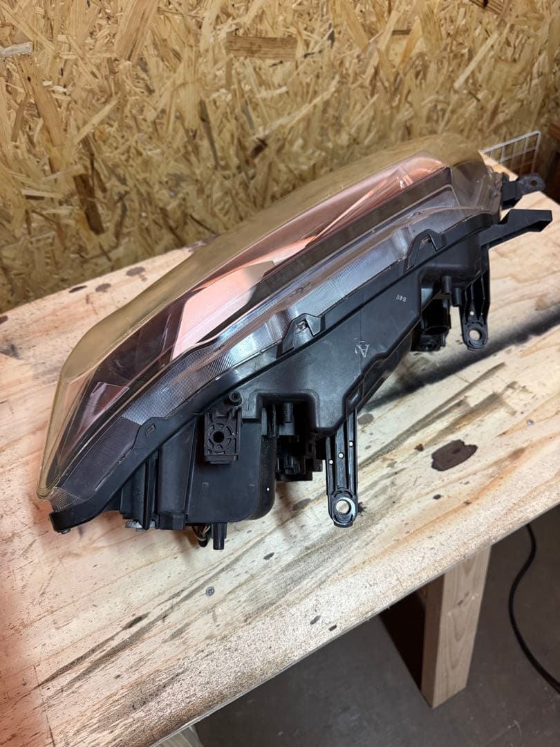 日産エクストレイル　前期ヘッドライトT32/NT32