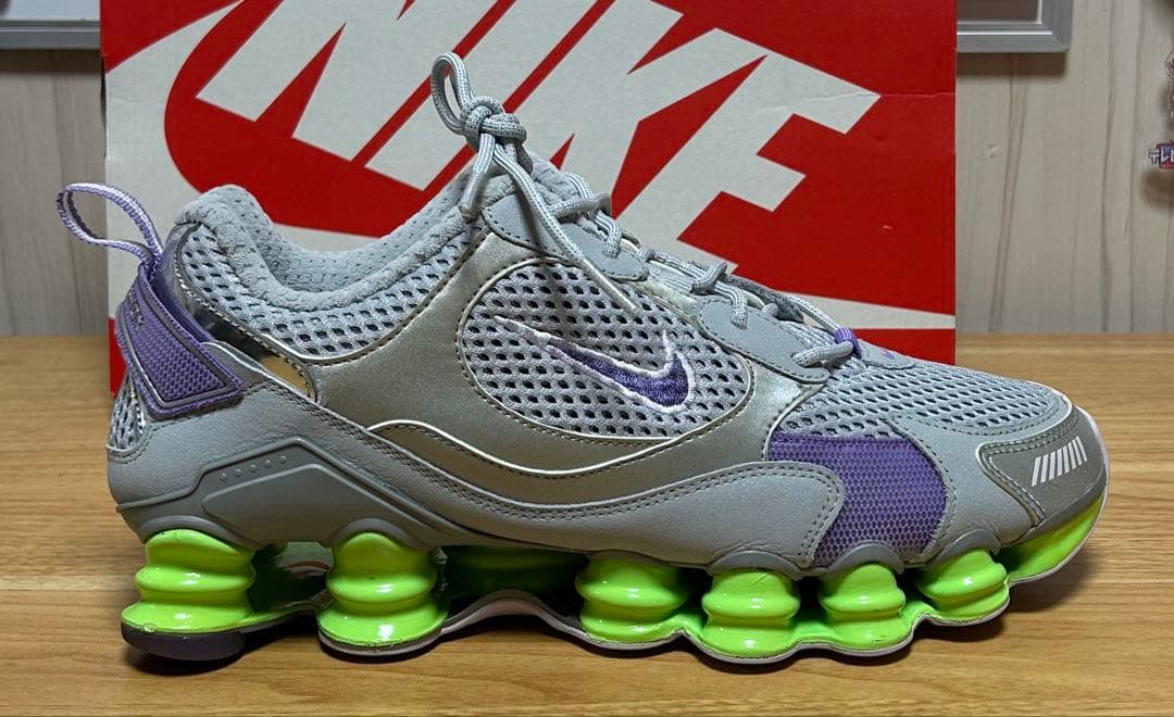 箱あり　ウィメンズ27.5cm NIKE SHOX TL NOVA SP