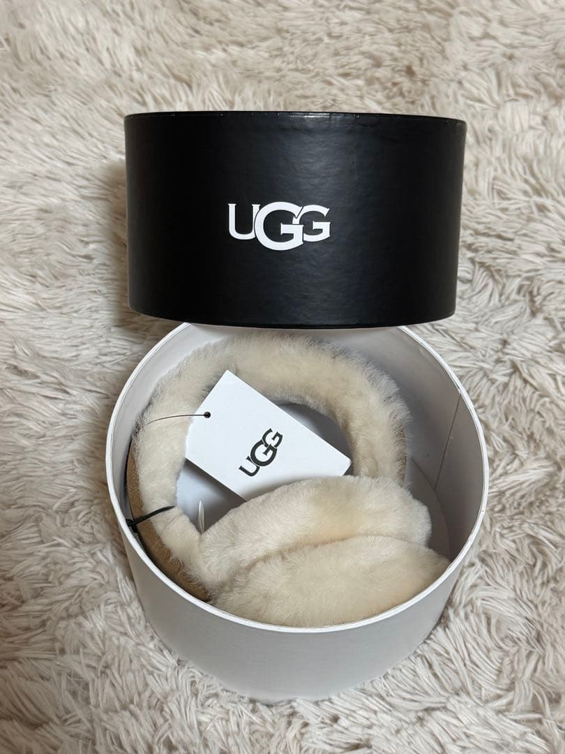 UGG ベージュ シープスキン イヤーマフ