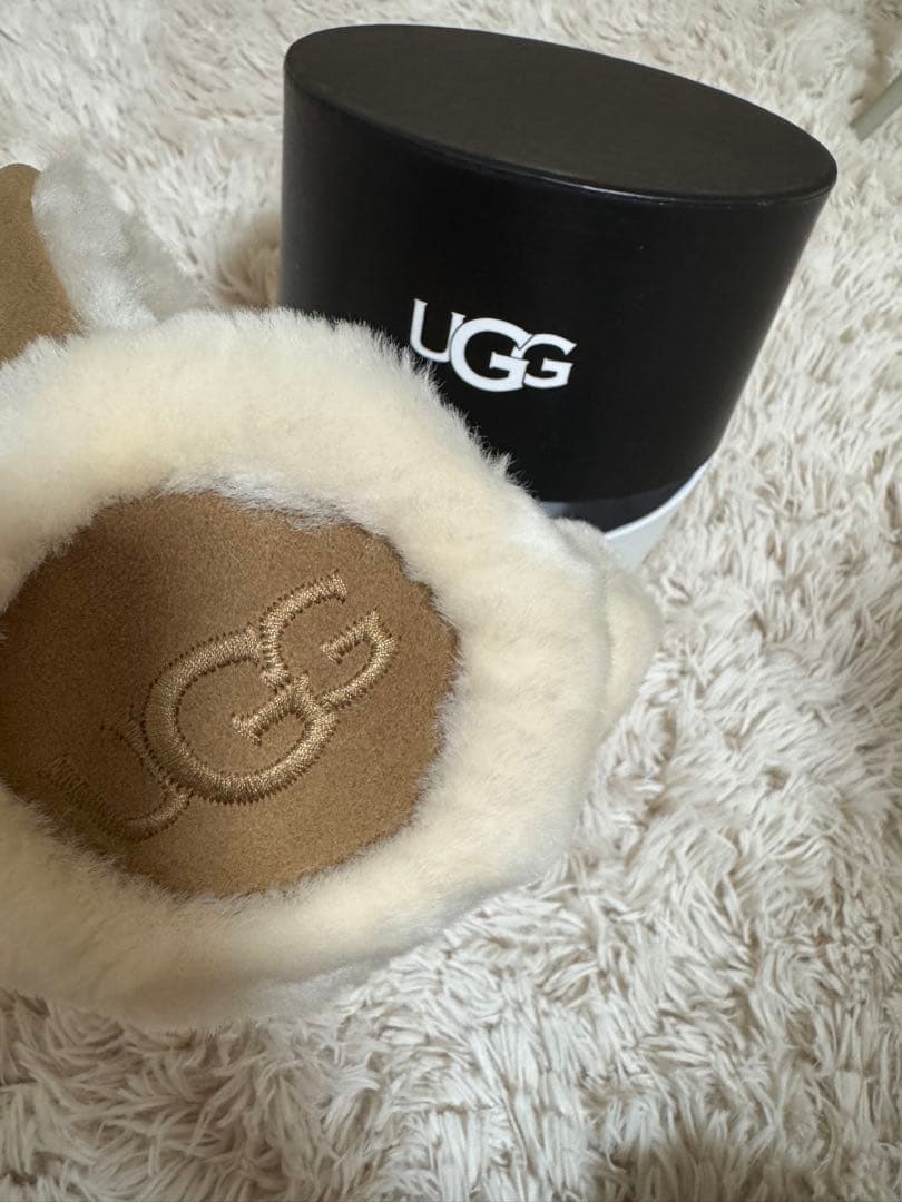 UGG ベージュ シープスキン イヤーマフ