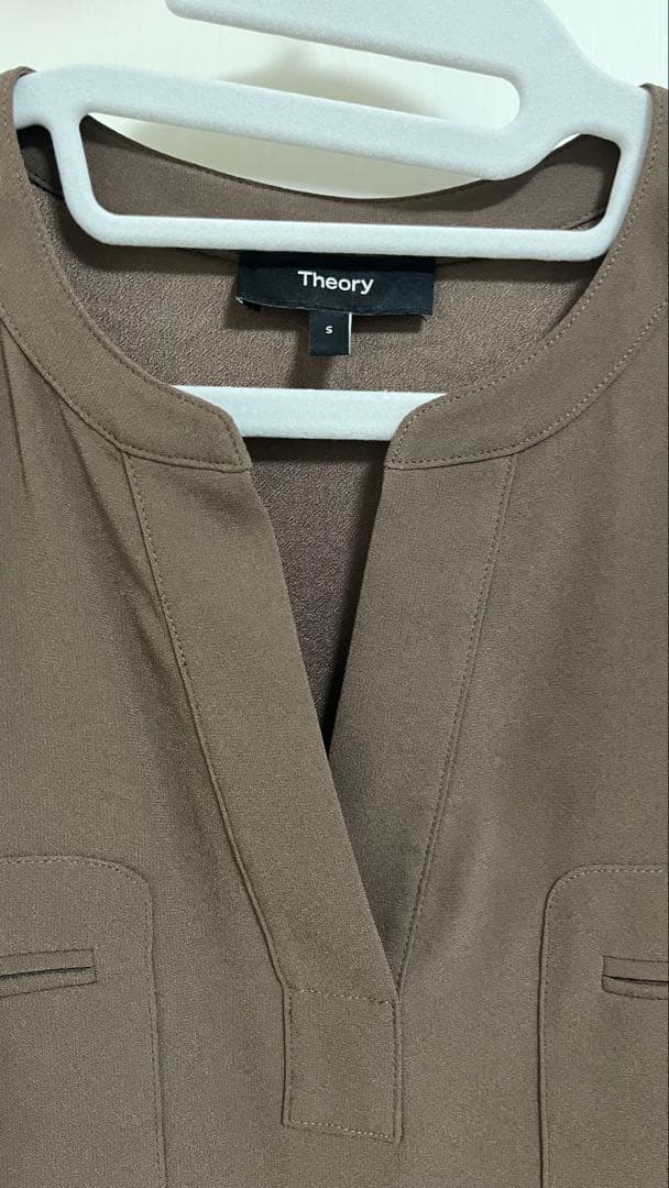 ★Theory スキッパーネックブラウス