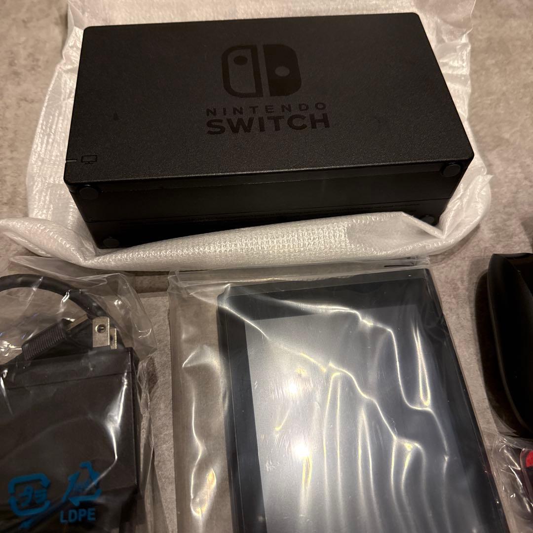 Nintendo Switch 本体セット（赤/青Joy-Con）価格交渉可