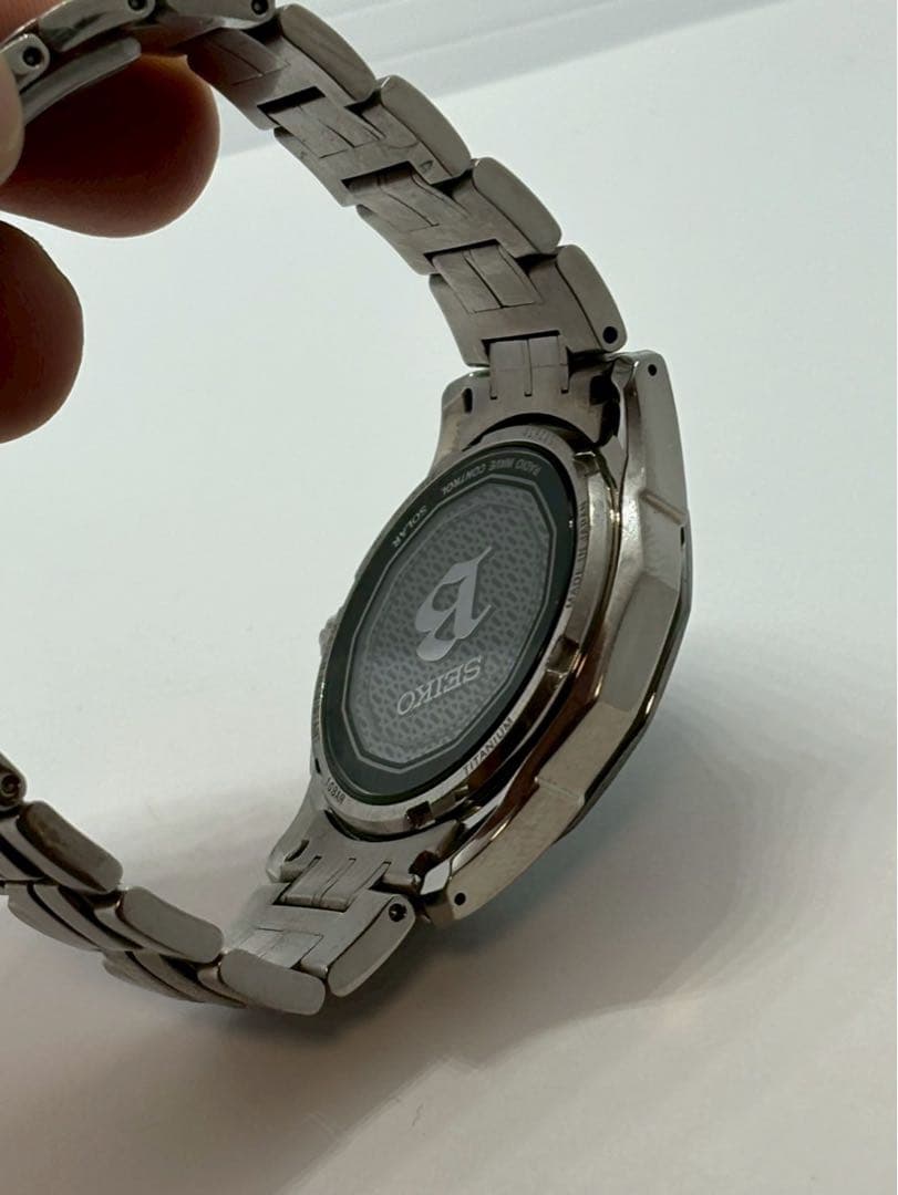SEIKO セイコー　腕時計　ブライツ ソーラー電波　チタン