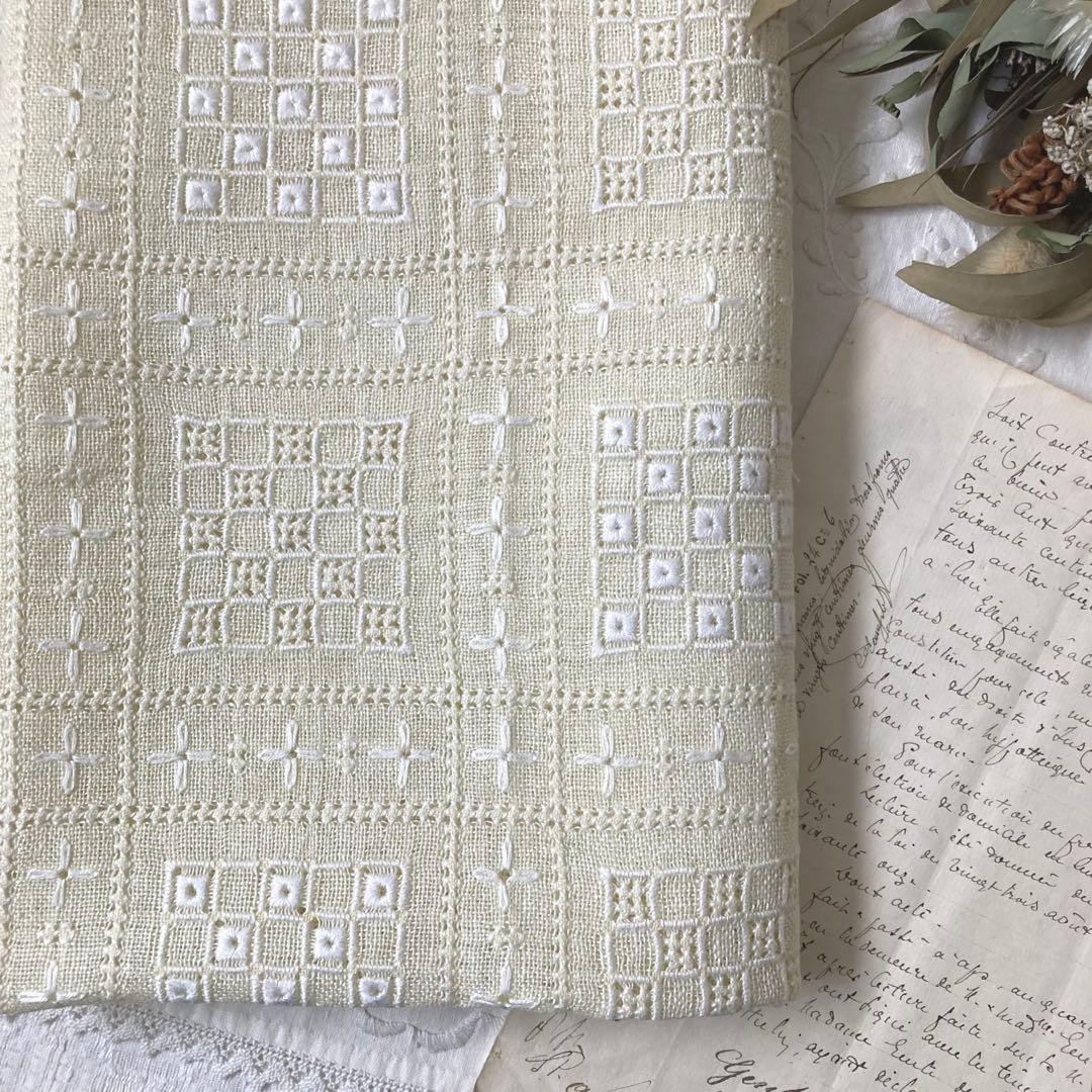 【SALE】北欧ヴィンテージ丁寧なニードルワークが施されたテーブルクロス