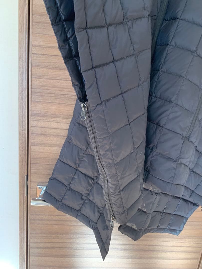 TAION タイオン マウンテン オープンフロント ダウンポンチョ　コート　黒