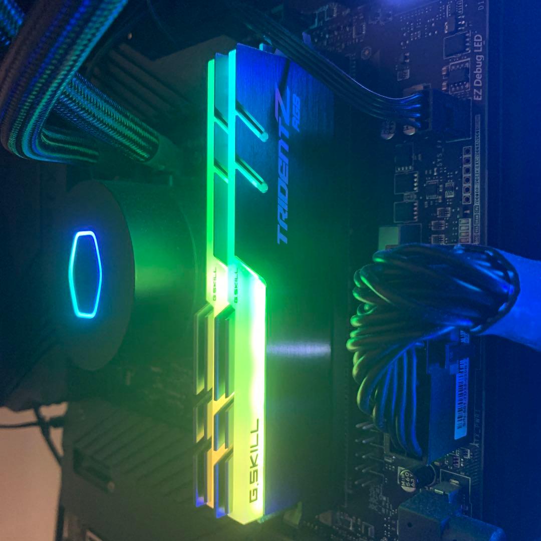 G.SKILL Trident Z RGB 16GB × 2 DDR4-3600