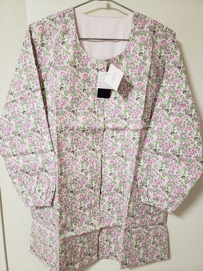 136 リバティ　エプロン