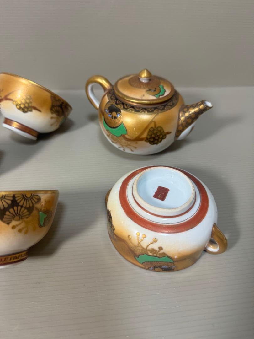 2172 九谷焼　金彩　茶器セット　急須1客　湯冷し1客　湯呑5客　時代物