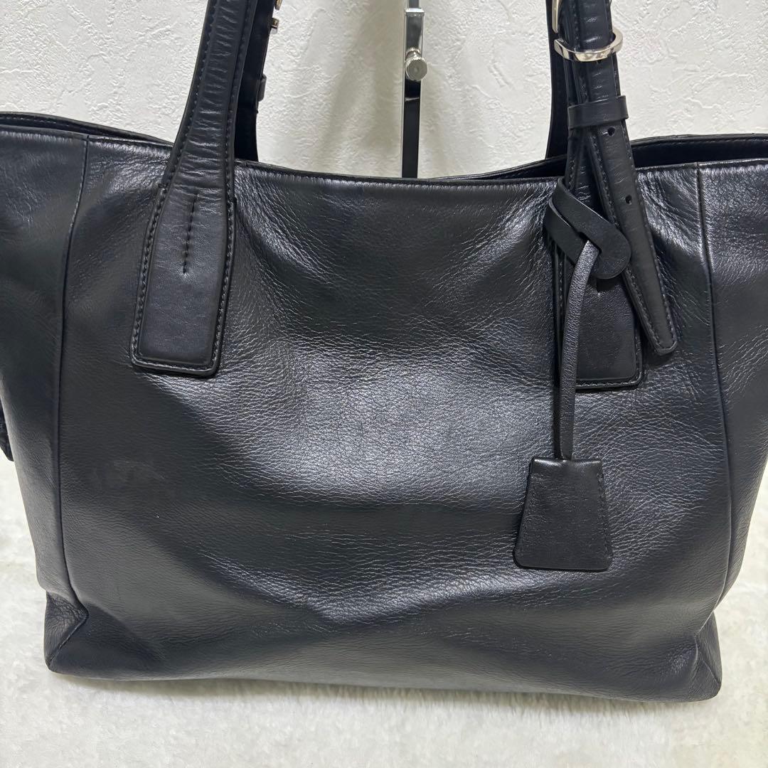 【希少】Pid トートバッグ A4可能 ブラック 撥水 革 チャーム付　肩掛け