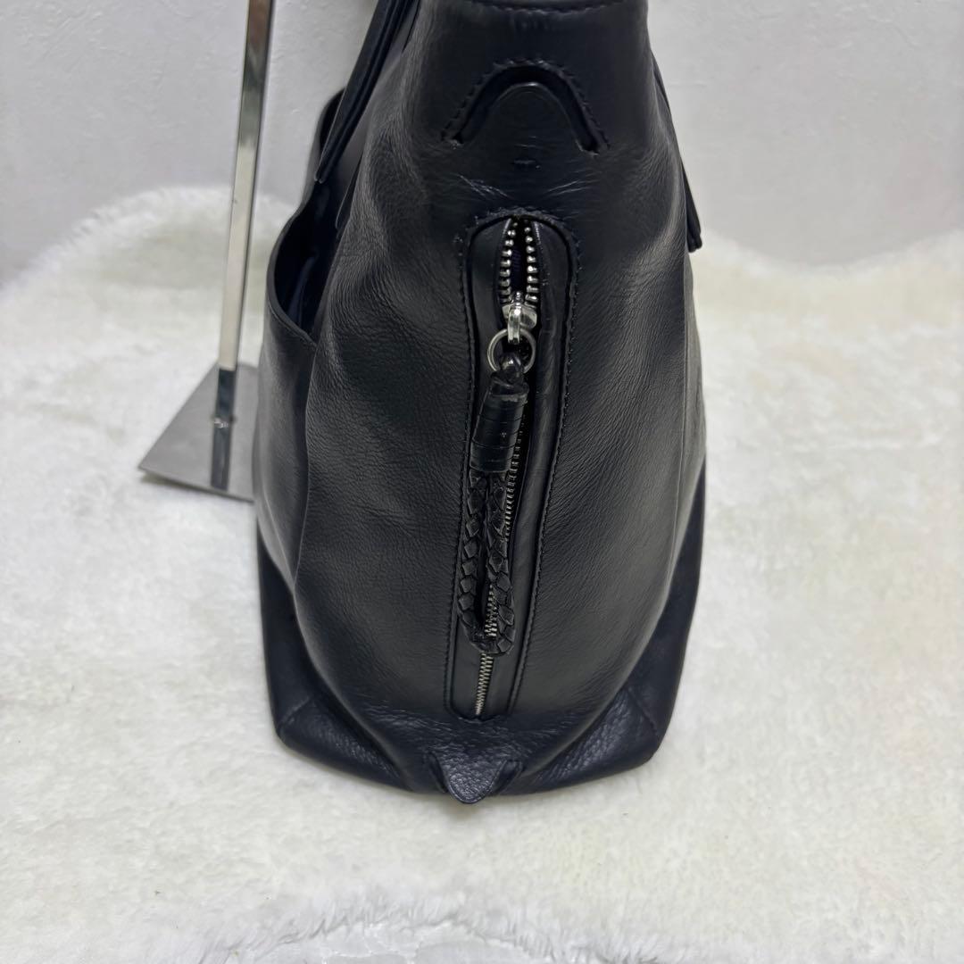 【希少】Pid トートバッグ A4可能 ブラック 撥水 革 チャーム付　肩掛け