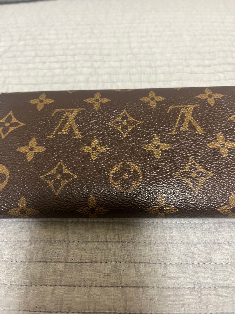 ルイ.ヴィトン二つ折り長財布モノグラム