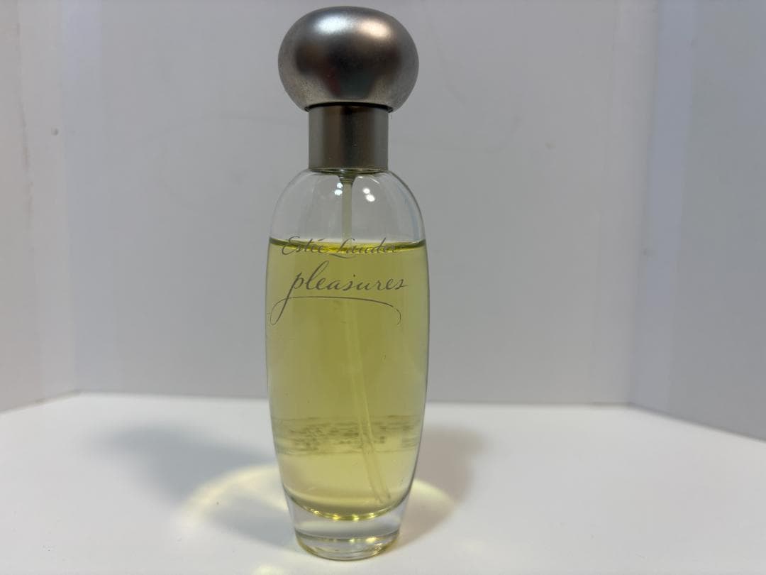 香水コレクション：Gucci No. 3, Chanel No. 5, 他