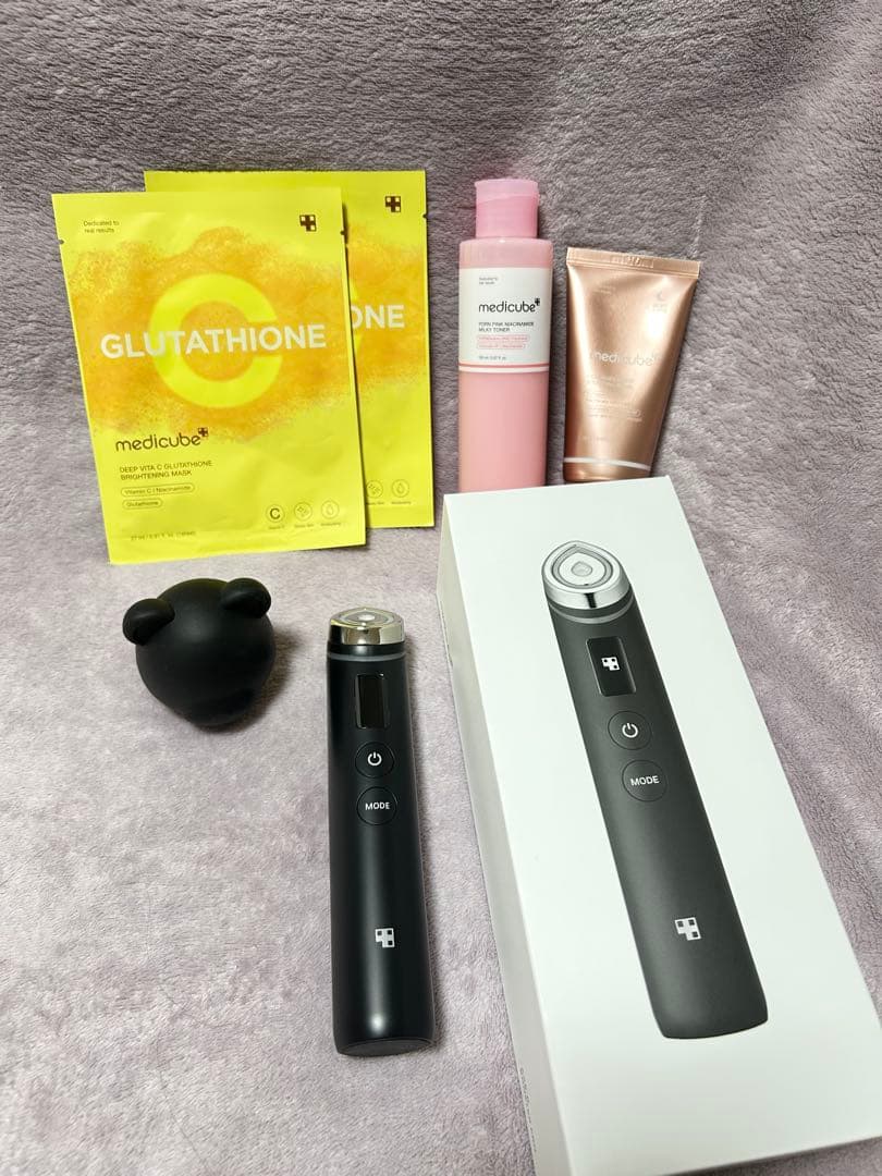 メディキューブ　AGE-Rブースタープロ　美顔器