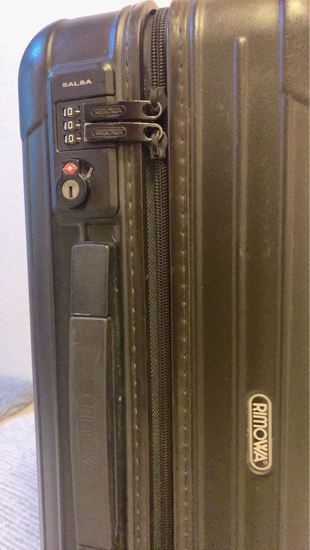 本物 RIMOWA リモワ サルサ　4輪 マットブラック 32L 機内