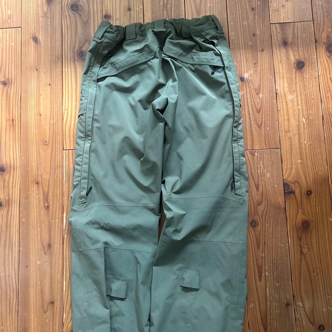 Burton [ak] GORE-TEX スノーボードパンツ　バートン　カーキ