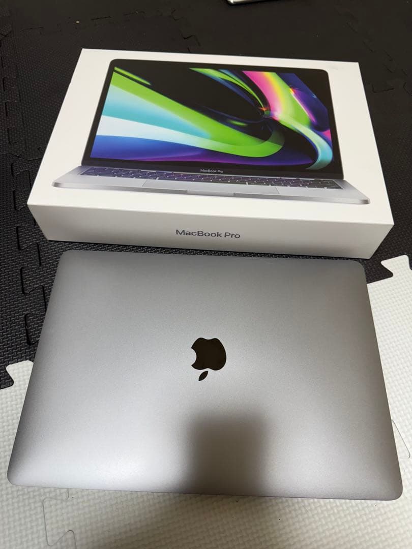 MacBook pro 2022 M2 8GBメモリ 256G