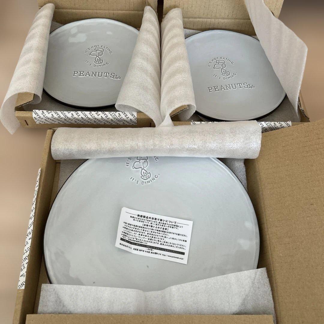 ピーナッツカフェ　プレート　お皿