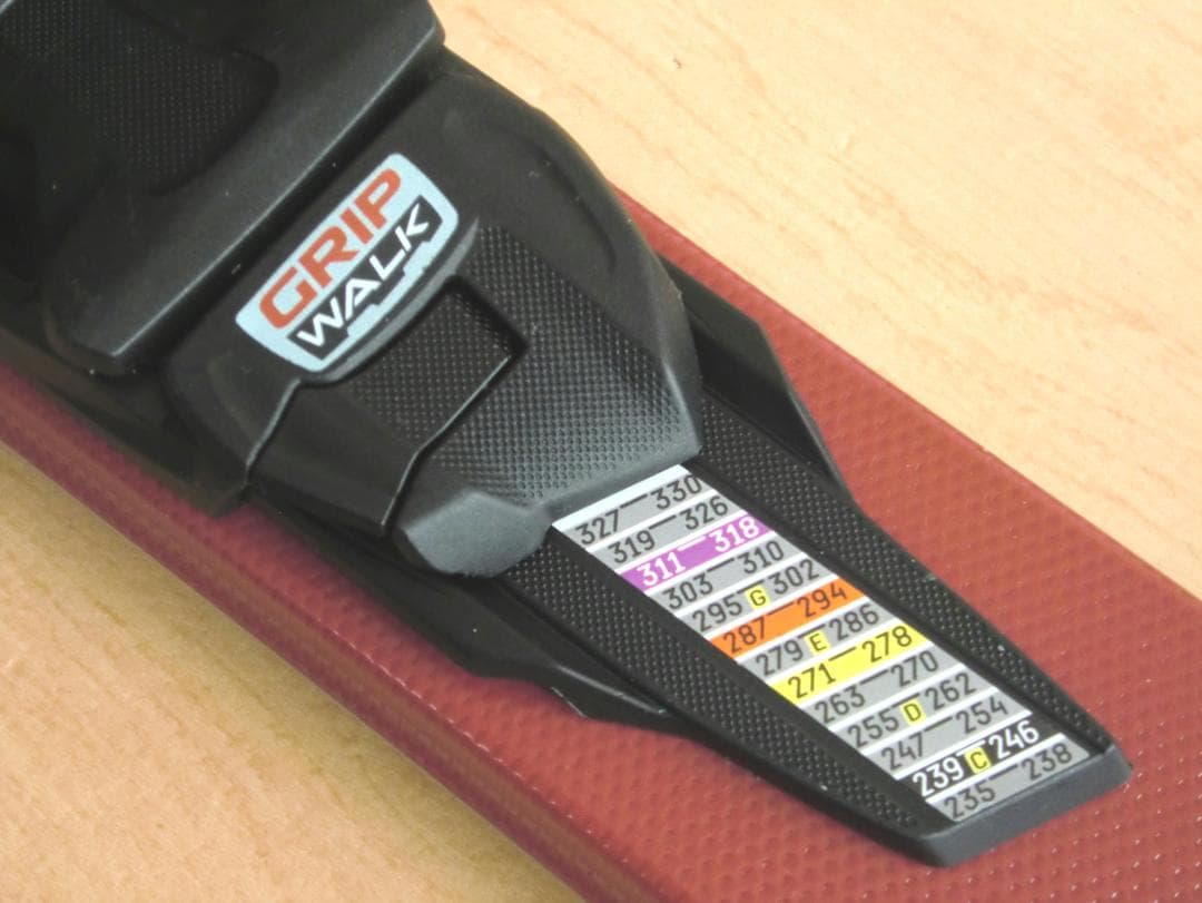 ■送料無料■VOLKL■子供用スキーセット■130/23.5■GRIPWALK■