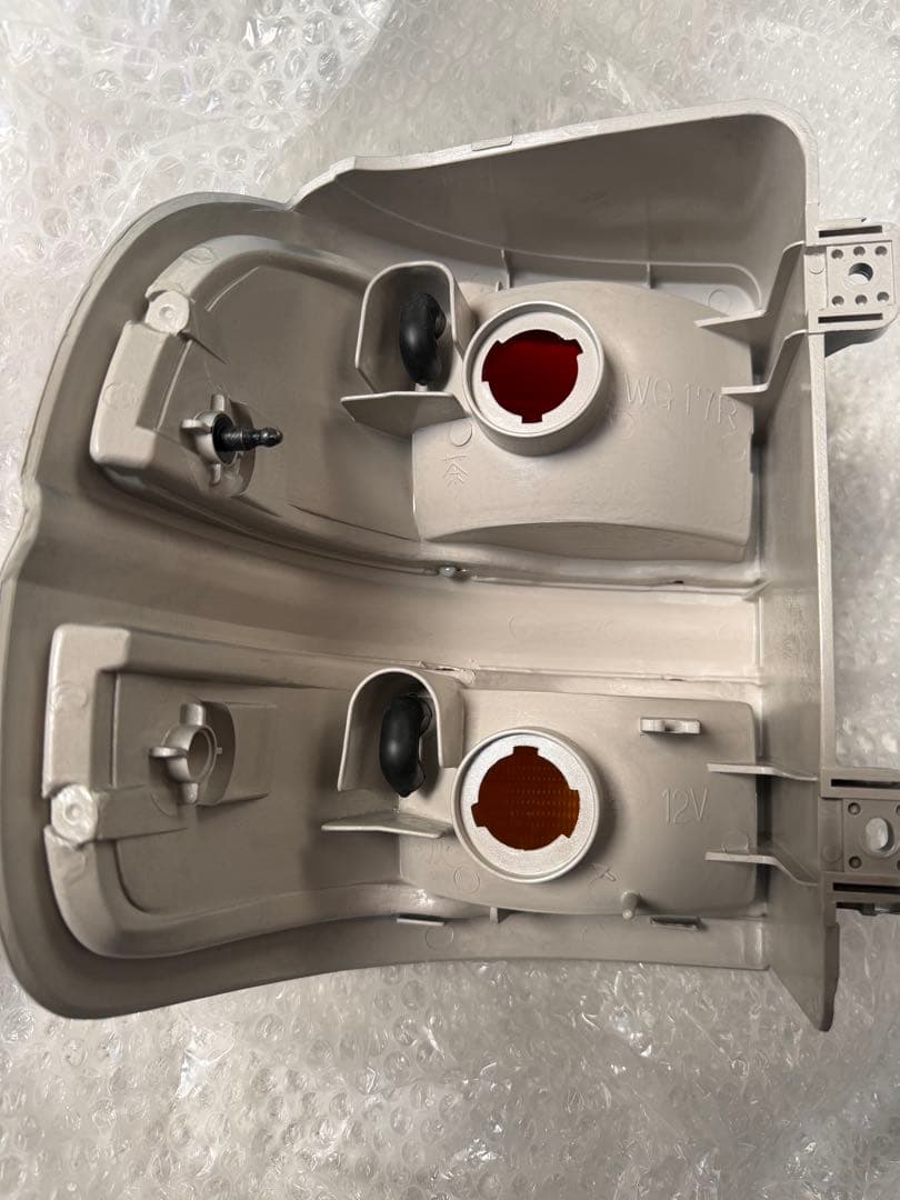 ライトエース、右テールランプ(廃盤商品）