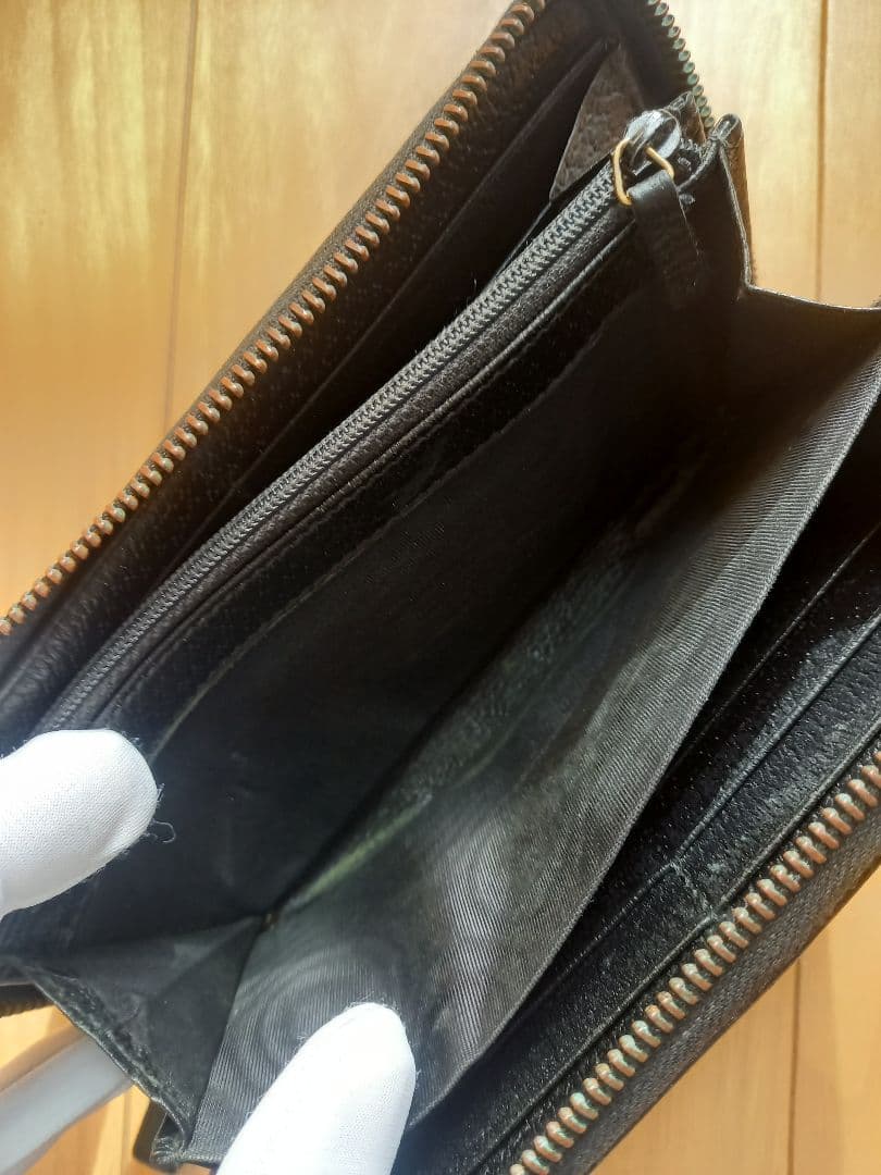 最終値下げ価格 Gucci 黒レザー長財布 GGロゴ付き