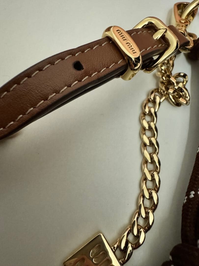 MIUMIU トリックキーリング ブラウン