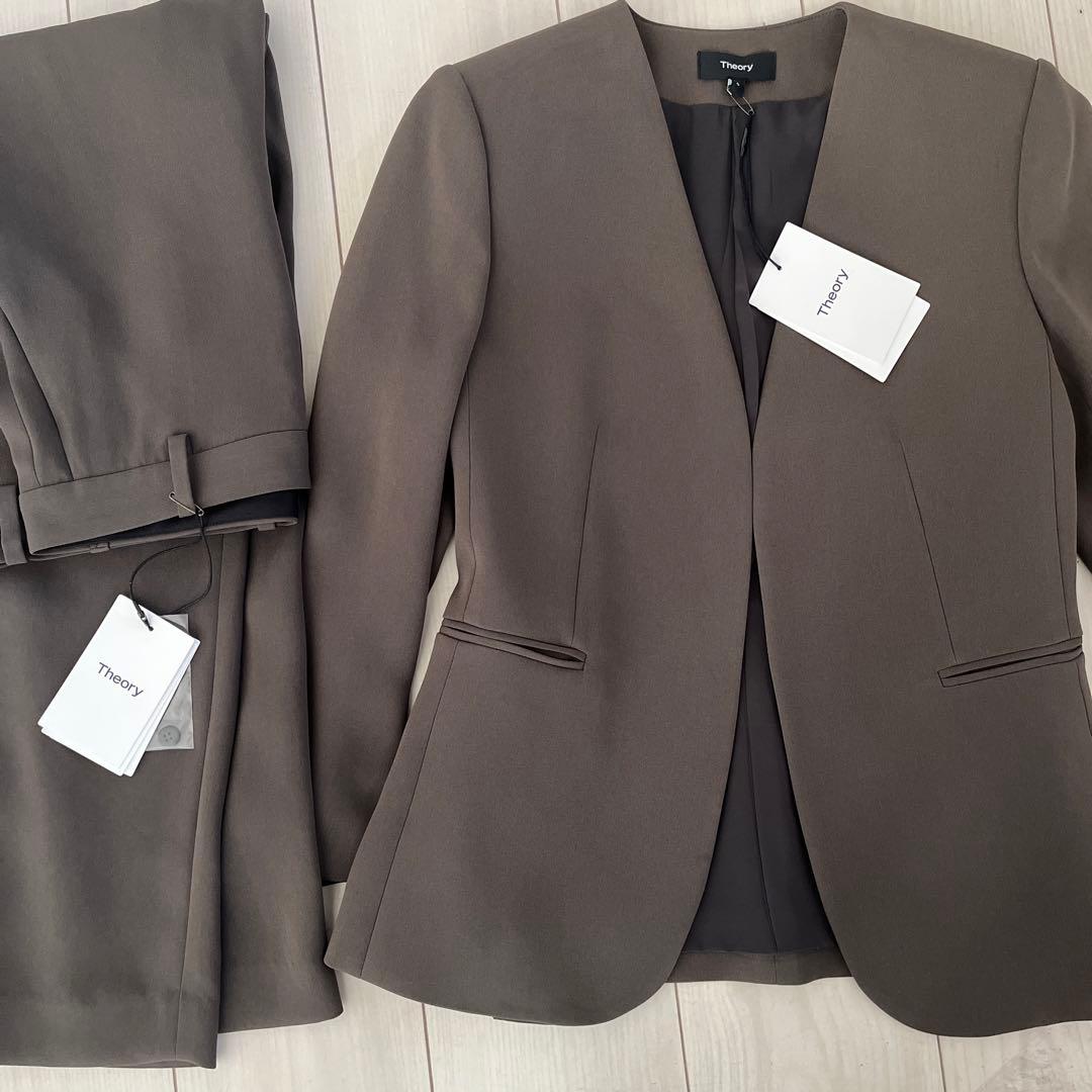 Theory ノーカラー　ビジネススーツ
