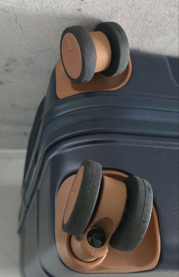 brics ブリックス ベラージオ USBポート付き スーツケース