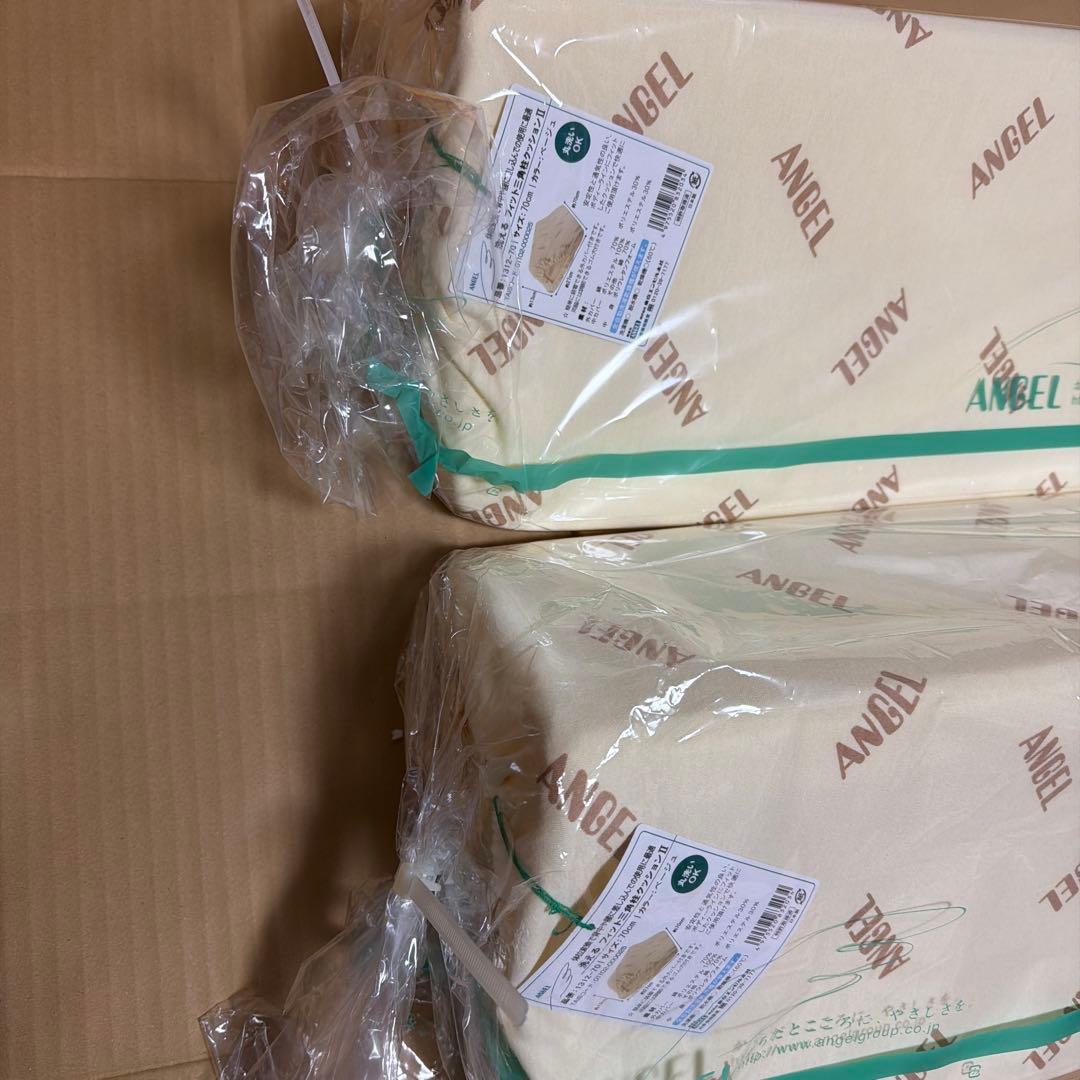 洗えるフィット　三角柱クッションII 介護クッション　2つ　①