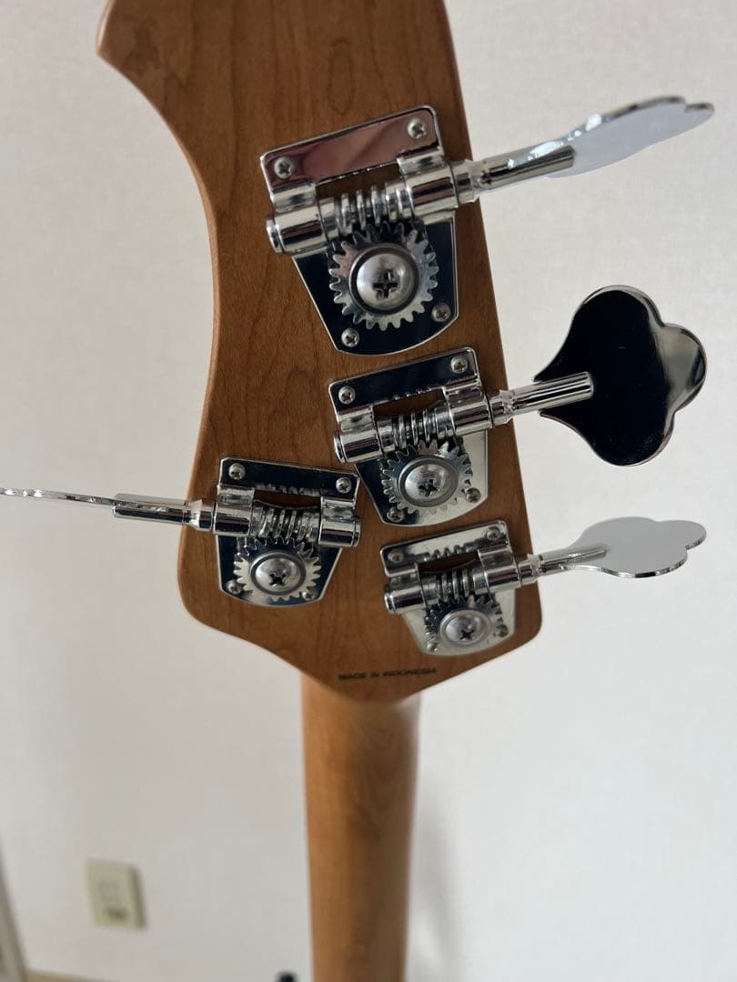 Sterling by Musicman RAY34QM ローステッドメイプル