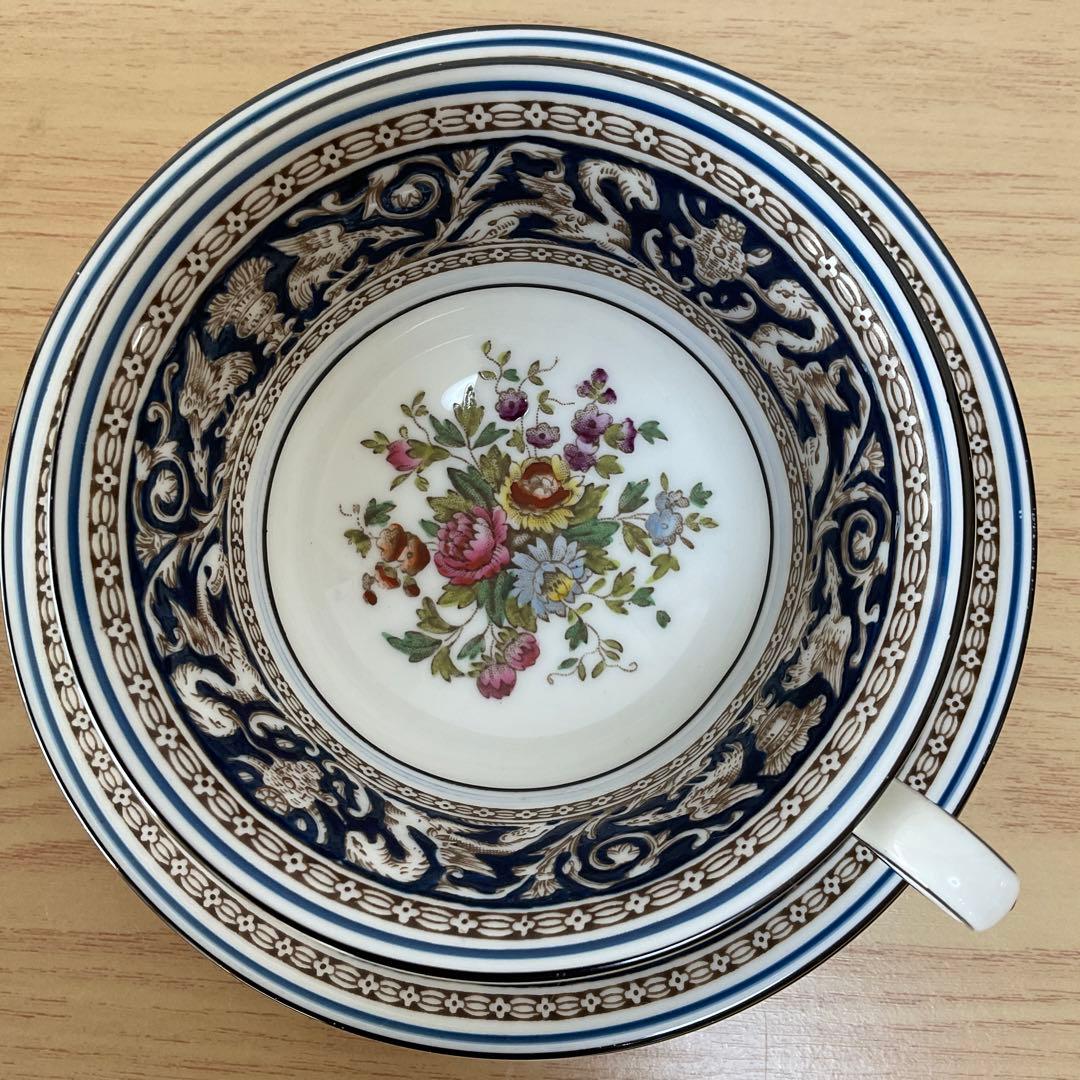 ウェッジウッド フロレンティーン　コバルト　センターフローラル　トリオ　①
