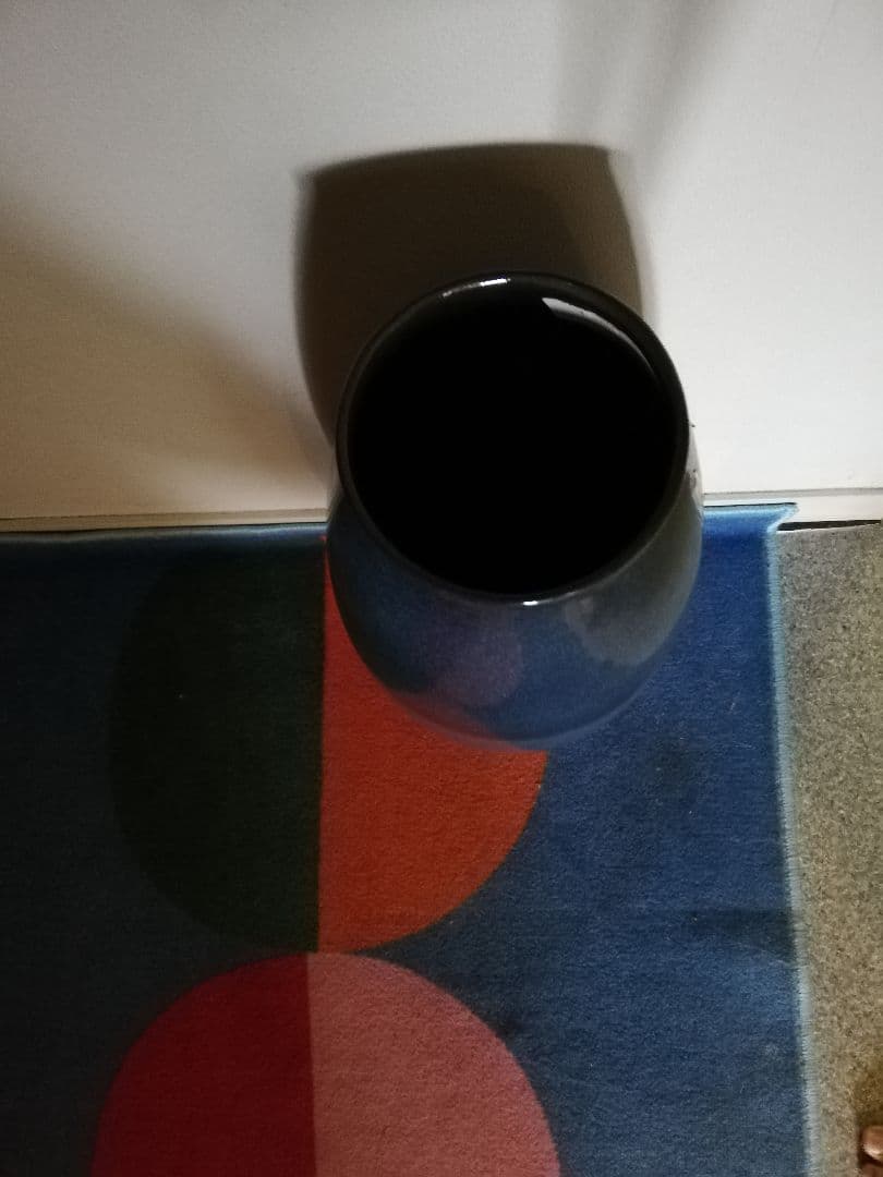 ニュージーランド製花瓶にもインテリアの坪にもなります★