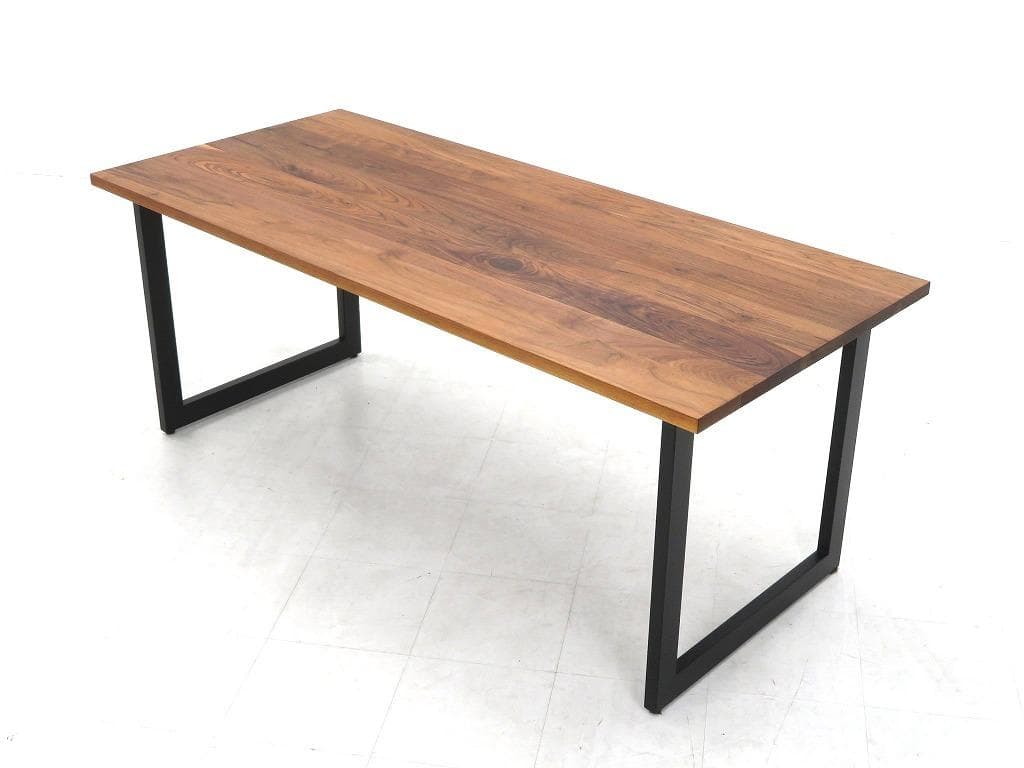 展示品　カーフ　ウォールナット　無垢材　ダイニングテーブル　北欧　モダン