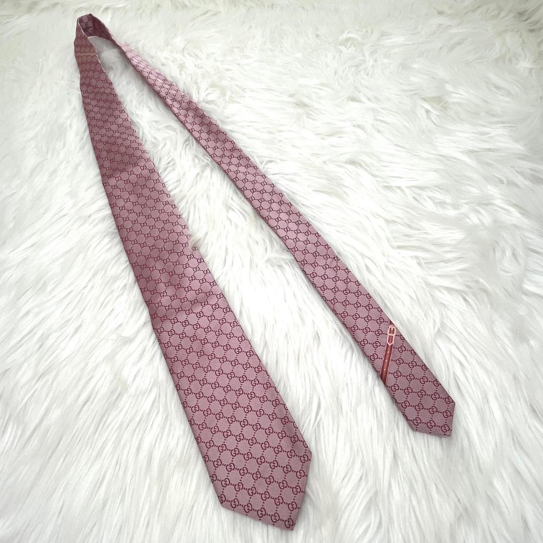 極美品✨グッチ　 GUCCI 　ネクタイ　シルク100％　ピンク　GG柄
