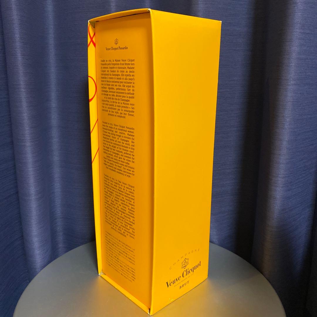 【フェルナンド・アロンソ直筆サイン入り】 ヴーヴ・クリコ マグナムボトル 空瓶