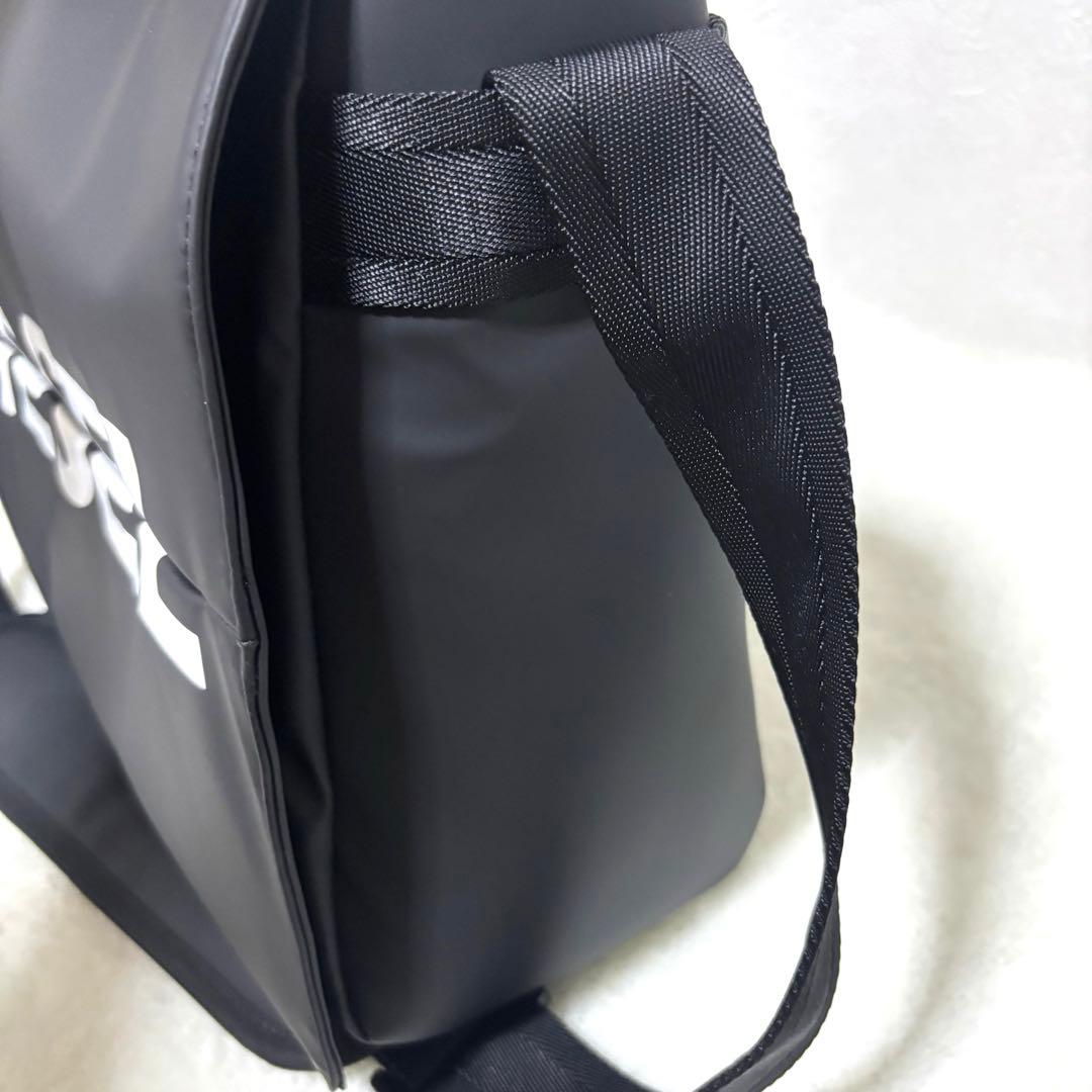 未使用級　DIESEL ディーゼル　メッセンジャーバッグ　ブラック　ビッグロゴ