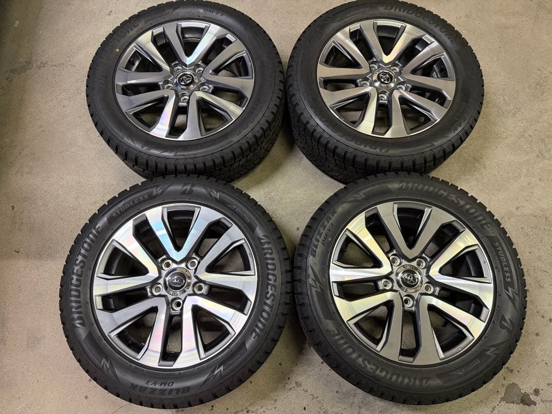 285/50r20 スタッドレス ランクル200 後期純正ホイール　ブリヂストン