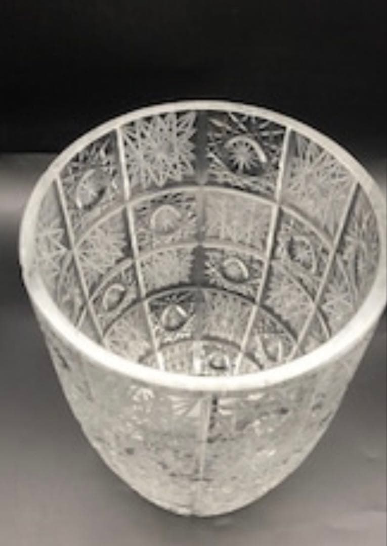 最高級・ボヘミアンガラスの花瓶