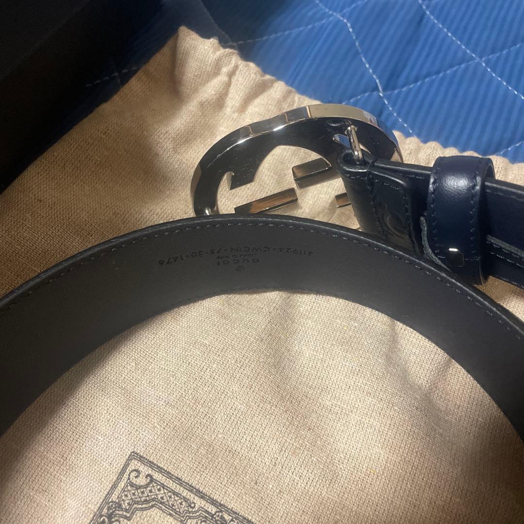 Gucci ネイビー レザー ベルト