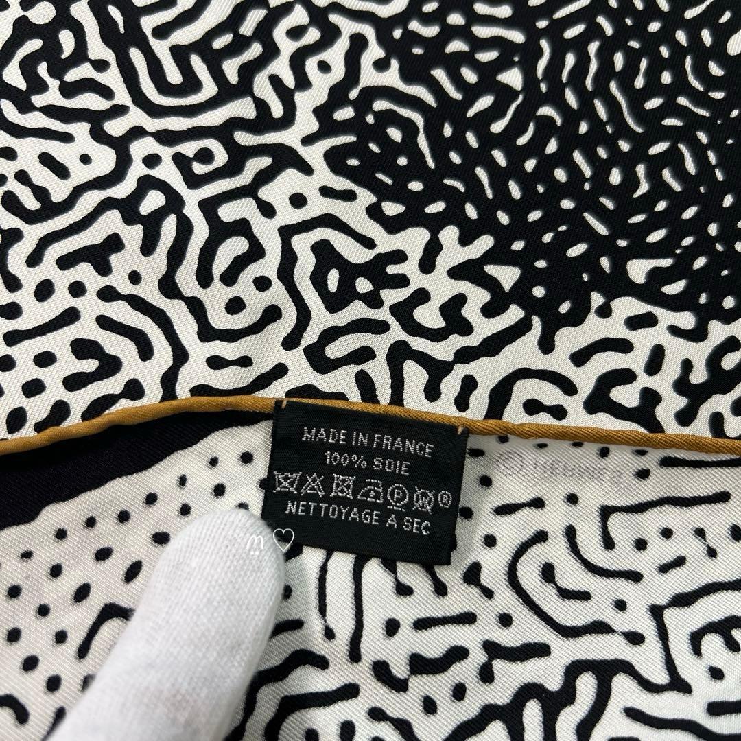 HERMESエルメス　円形シルクスカーフ　クレールドゥリュンヌ　月光　ペガサス