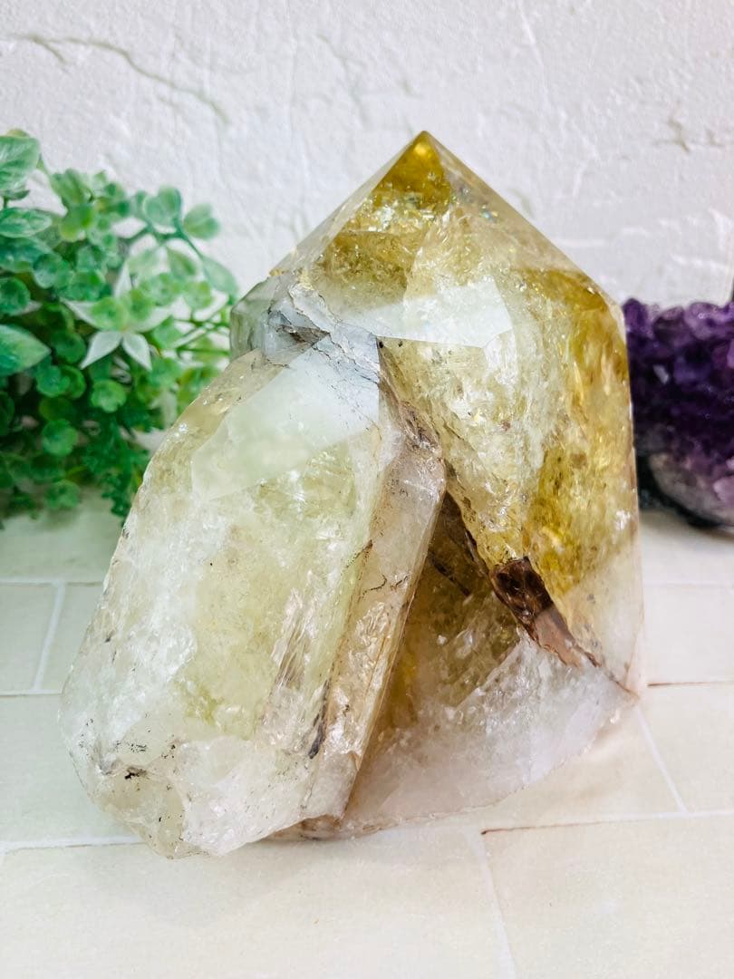 変革の石✨ 虹　オウロヴェルデクォーツ メタモルフォーゼス　セルフヒールド　原石