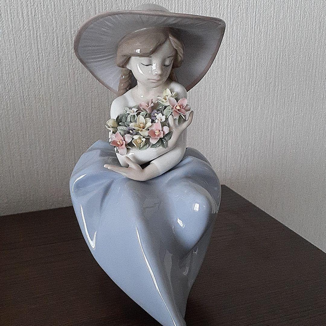 リヤドロ　置物