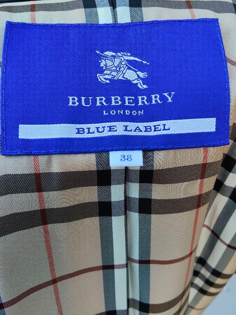 BURBERRY　ブラック トレンチコート 裏地ノバチェック